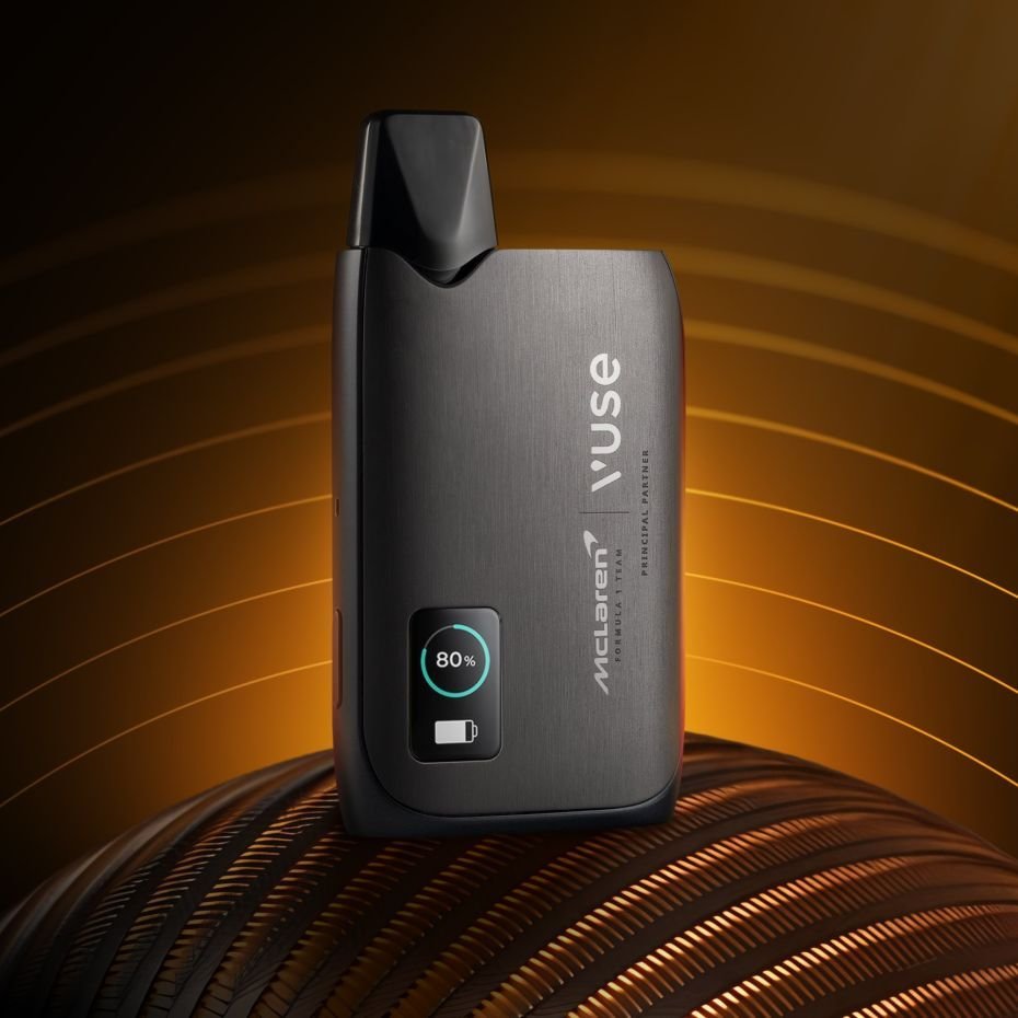 Vuse Ultra x McLaren Vape Kit
